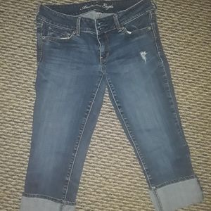 American eagle. Cropped jeans
